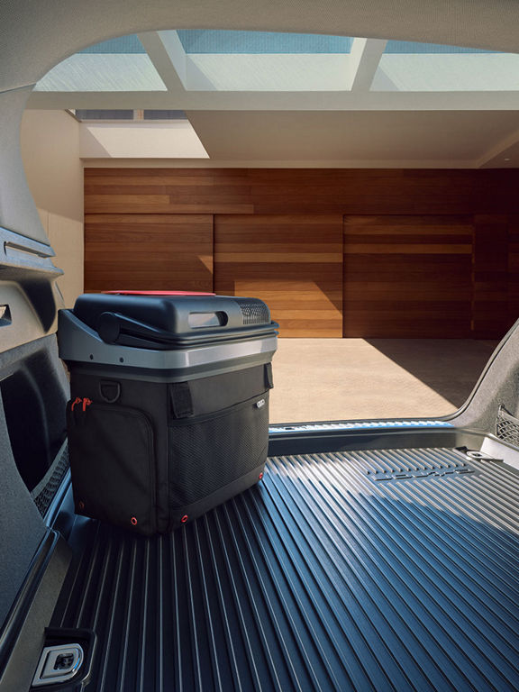 Mixed trunk Audi Q8 Sportback e-tron