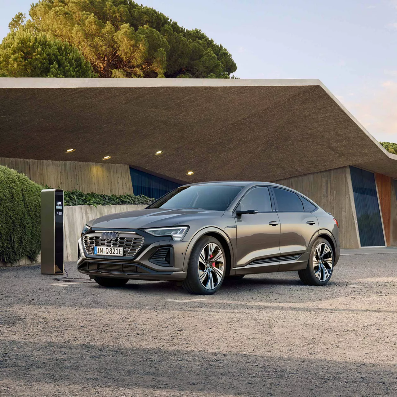 Q8 Sportback e-tron