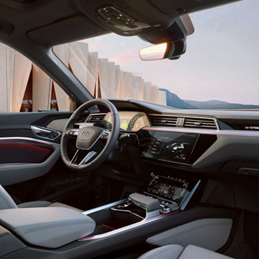 Cockpit view Audi SQ8 e-tron