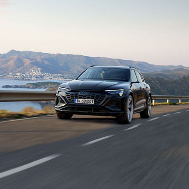Dynamsiche Frontansicht Audi SQ8 e-tron
