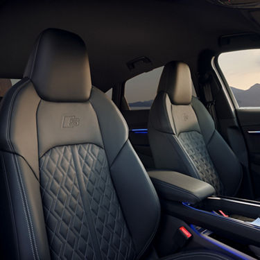 Ansicht Sitze vorn Audi SQ8 Sportback e-tron