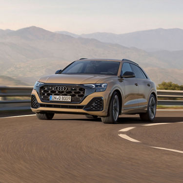 Audi Q8 SUV'nin dinamik görünümü