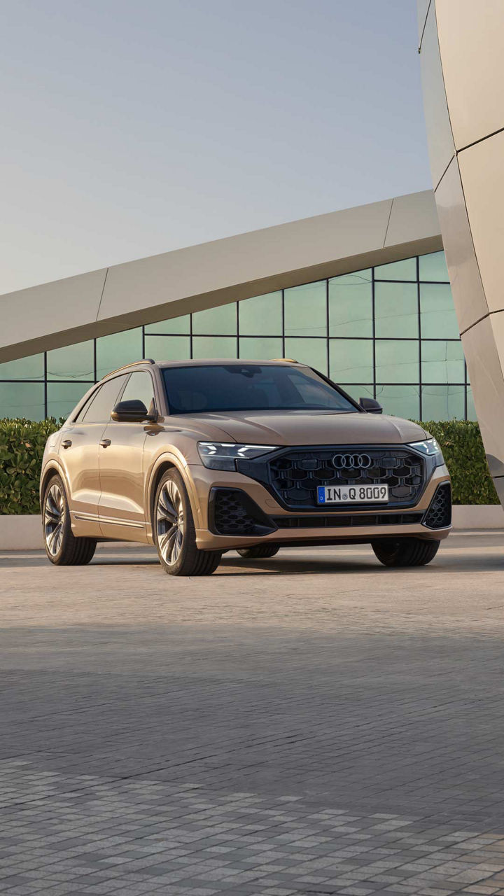 Frontale Seitenansicht Audi Q8 SUV