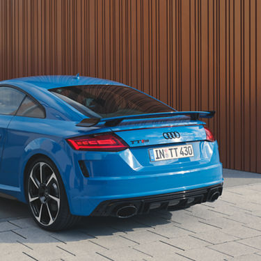Side rear view TT RS Coupé