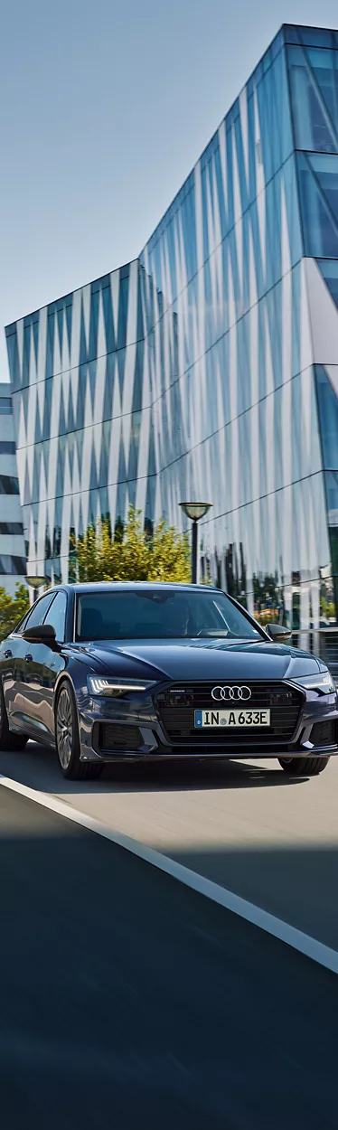 A6 Limousine TFSI e fährt durch die Stadt