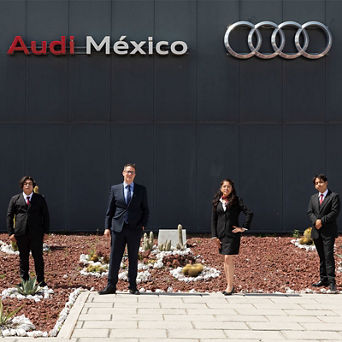210830_mexico_gradua_70-estudiantes_programa_dual_stage_800x800px.jpg