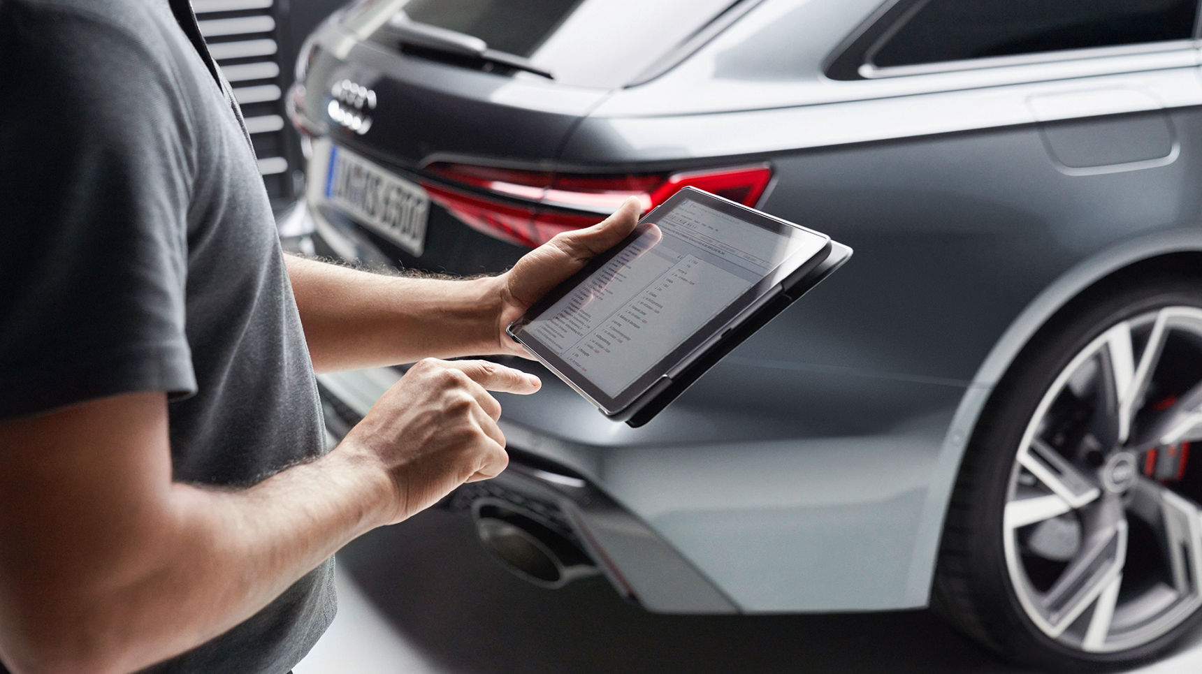 Audi Onderhoud > Onderhoud & reparatie > Audi Nederland