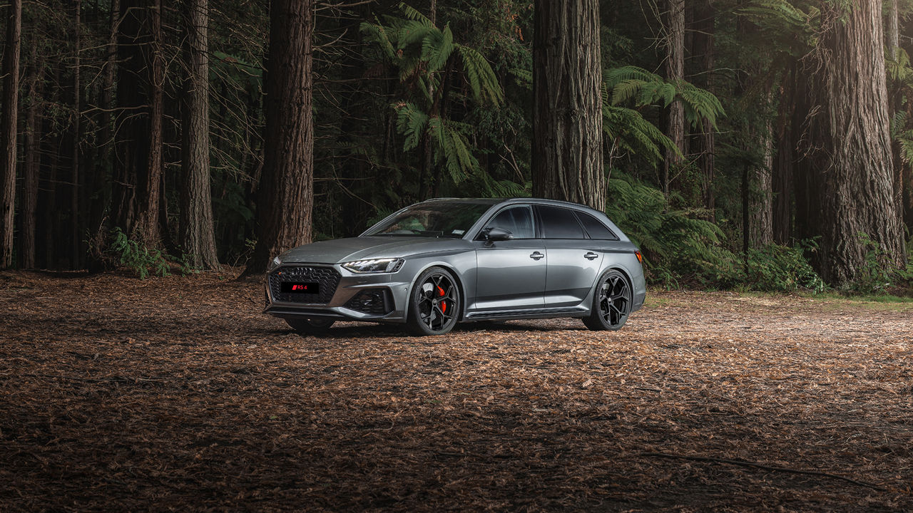 RS 4 Avant competition plus
