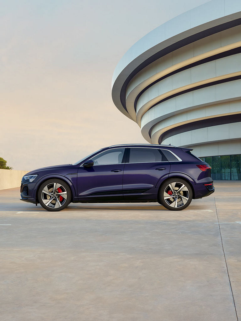  Ekran MMI Audi Q8 e-tron