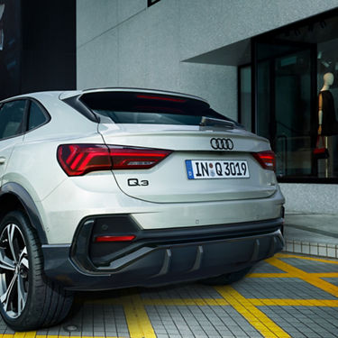 Audi Q3 Sportback side view