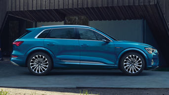 AUDI0110_A_E-TRON_181010_1920x1080_R3.png