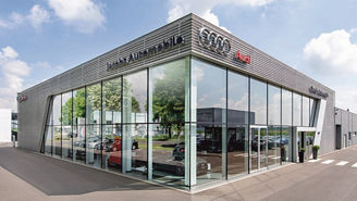 This links opens dealer website in a new tab/window
