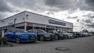 This links opens dealer website in a new tab/window