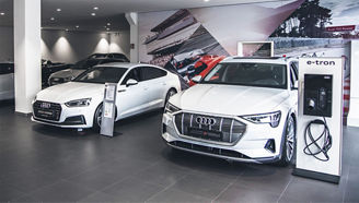 This links opens dealer website in a new tab/window