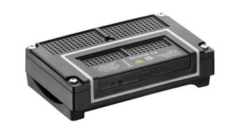 Marderabwehr mit Ultraschall vor weißem Hintergrund